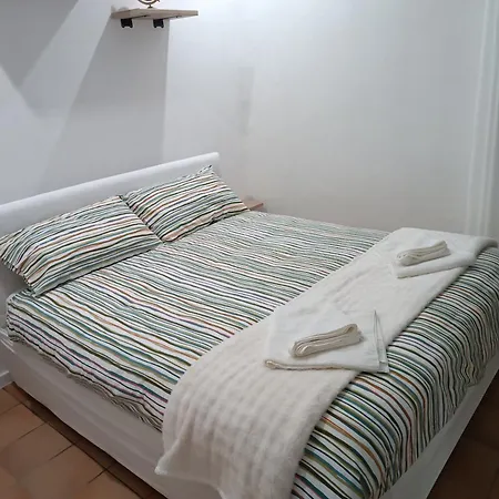 La Di Byron Apartment *